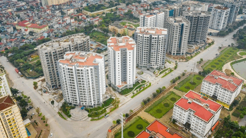 thị trường chung tư long biên 2025