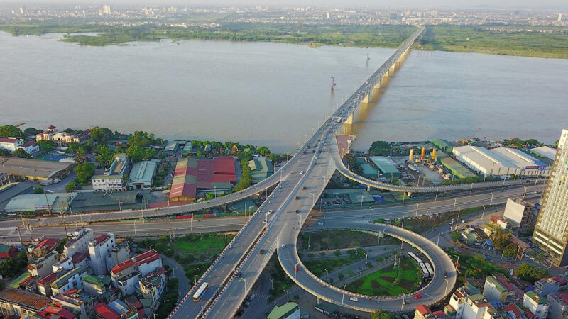 so sánh giá nhà đất Long Biên với các quận nội thành