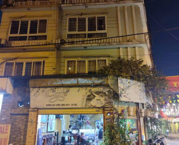 Bán nhà mặt phố Bát Khối, Long Biên