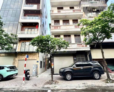 bán nhà mặt phố Đàm Quang Trung, Long Biên