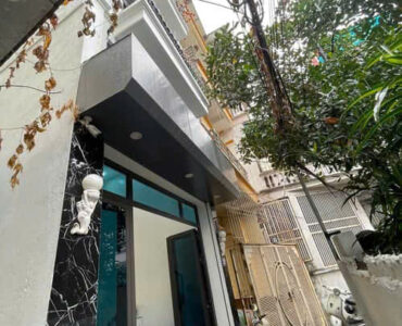 Bán nhà Nguyễn Văn Cừ, Long Biên