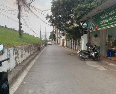 Bán nhà Bát Khối