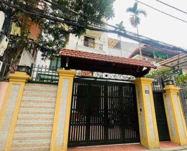 Bán biệt thự sân vườn Nguyễn Văn Cừ