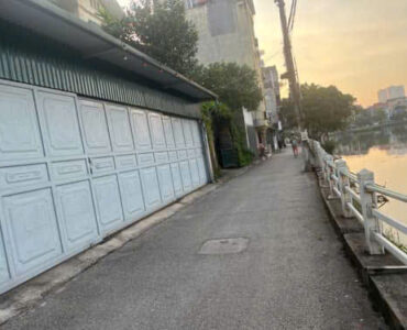 Bán nhà view hồ bồ đề, long biên