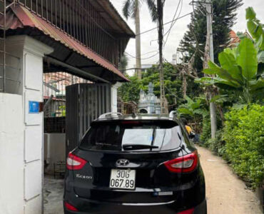 Nhà cũ đường ô tô Phúc Lợi