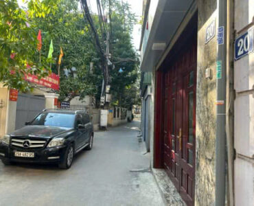 Nhà đẹp ngõ 266 Nguyễn Văn Cừ