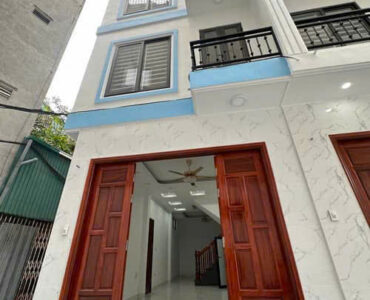 Nhà đẹp ở ngay Nguyễn Văn Linh, Phúc Đồng