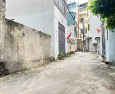 Bán đất Phúc Lợi, ô tô vào