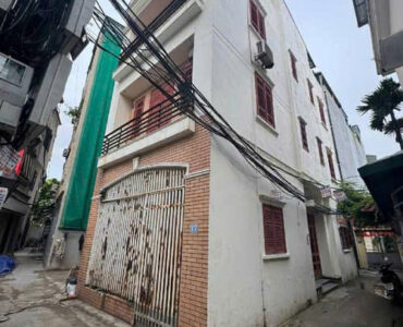 nhà dân xây lô góc Thạch Bàn
