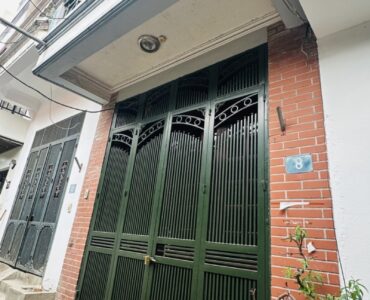 Nhà dân xây Nguyễn Văn Cừ