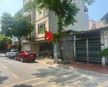 đất mặt phố quán tình